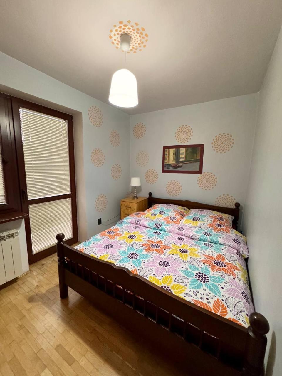 Vector Home Varsó Kültér fotó