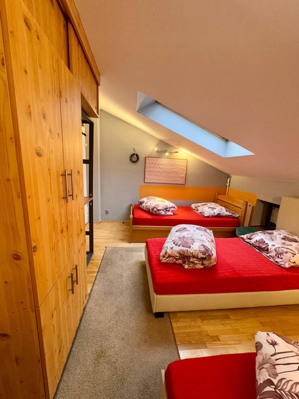 Vector Home Varsó Kültér fotó